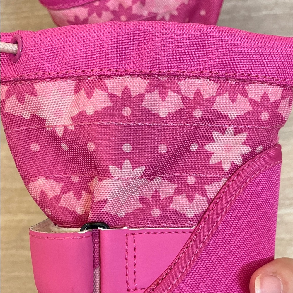 COLUMBIA UEC Girls' Pink Snow Boots Waterproof Black Rubber Sole Size 4 - Picture 11 of 11